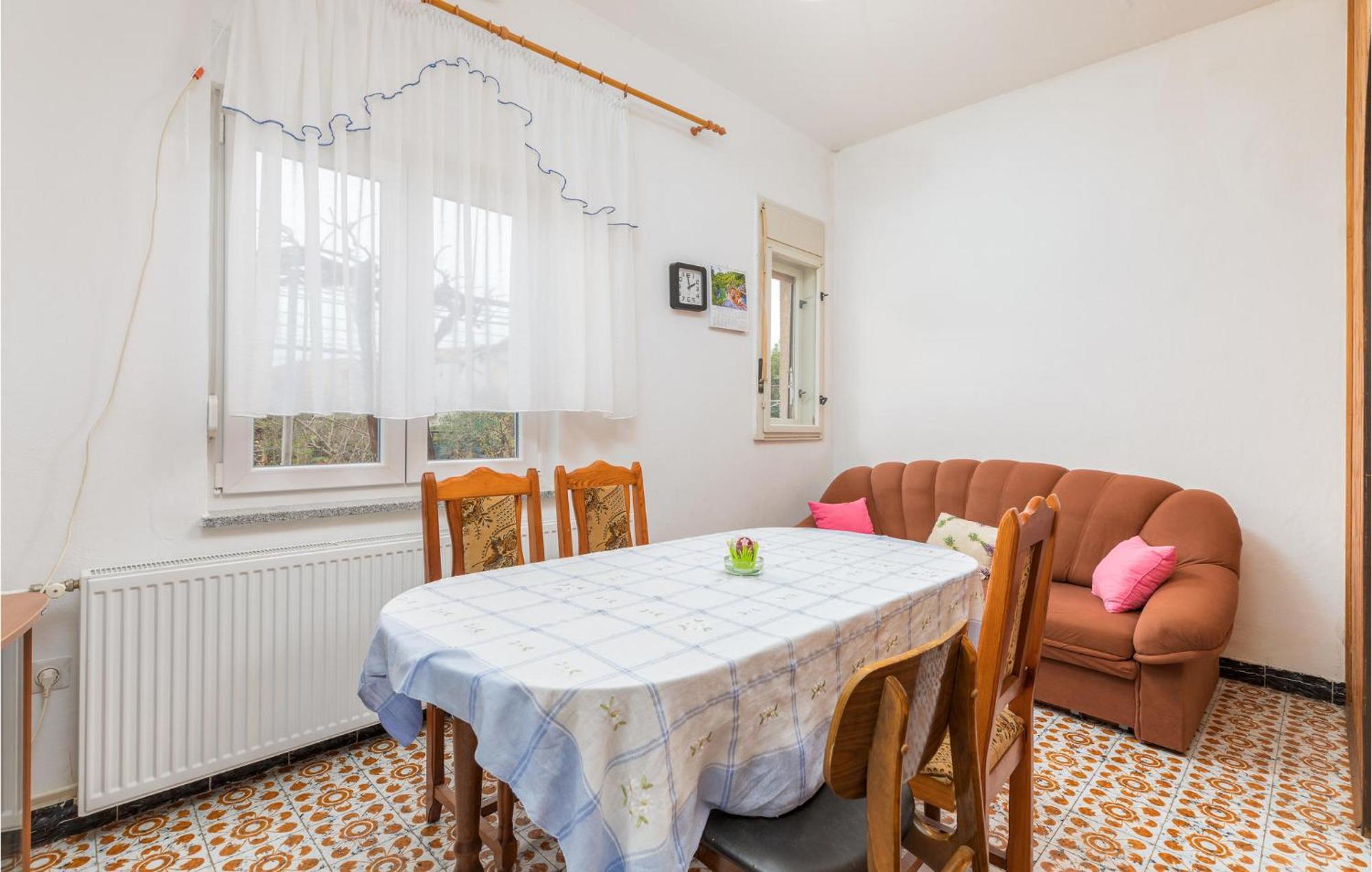 Lovely Apartment In Fazana With Kitchen Exterior foto